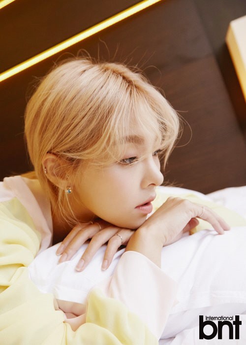 韩国女模特宋海娜最新时装杂志照曝光