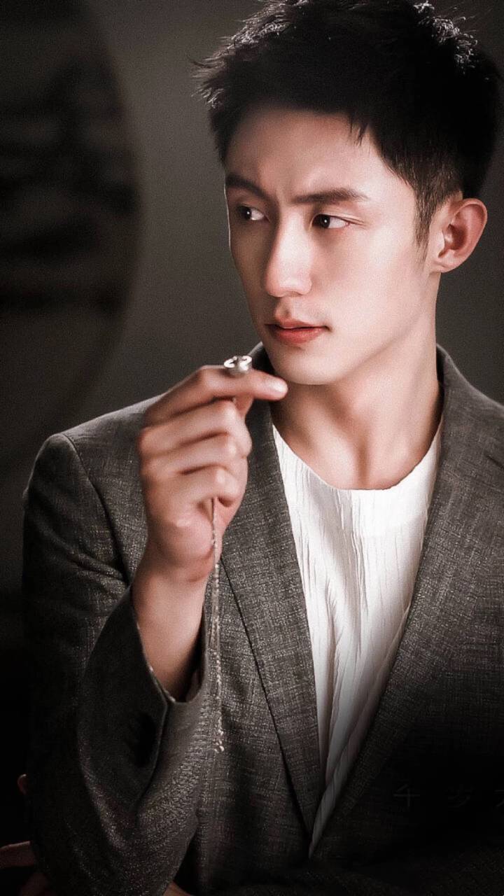 黄景瑜 结爱千岁大人的初恋 昨日网播量已破4亿 豆瓣评分高达7 4