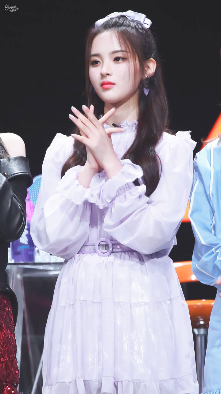 杨超越给创造101导师送教师节祝福祝福顺序中他排在第一位