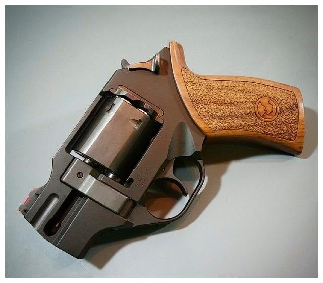 r45相册:羌是一个版本的东西,帅是一辈子的东西|左轮手枪|犀牛|绝地