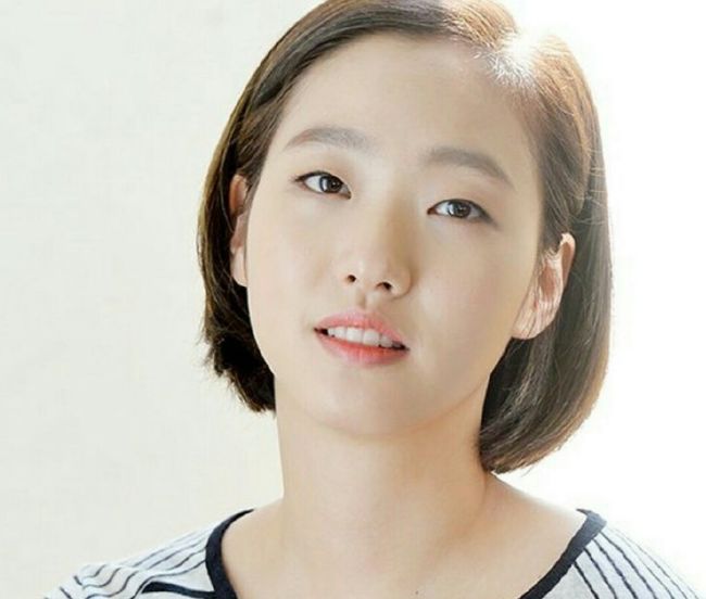 她们是韩国娱乐圈里长相普通的女明星,但气质却数一数二