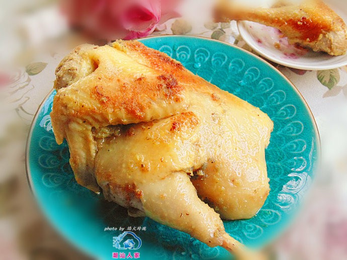 吃鸡不容易!而喷喷香的潮汕味,简单吃法是《南姜焗鸡》