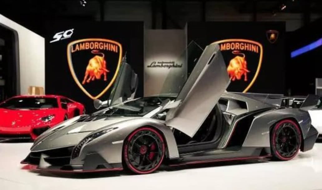 第三辆兰博基尼毒药同样位于美国,拥有者是美国一位很有名的玩车达人