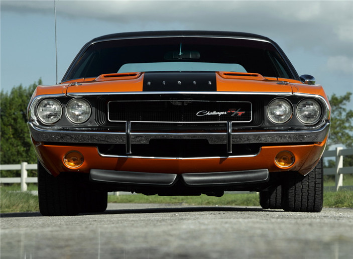 1968款 dodge(道奇) charger r/t 426 hemi1969 款pontiac(庞蒂亚克)