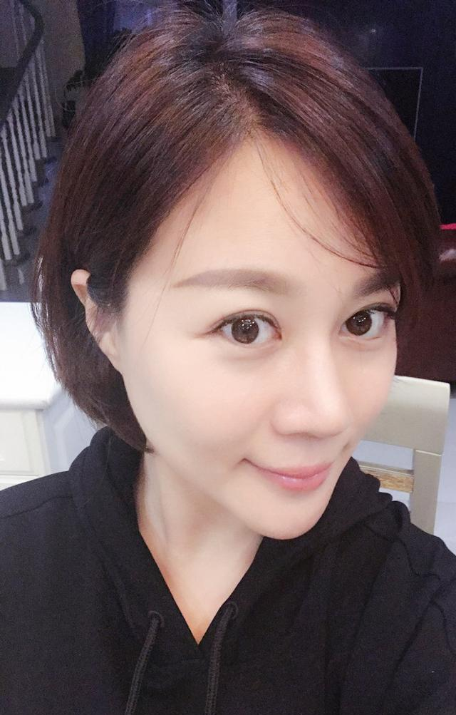 《圣水湖畔》翻拍,原班人马都到齐了,唯独高秀敏的女儿李萱没来