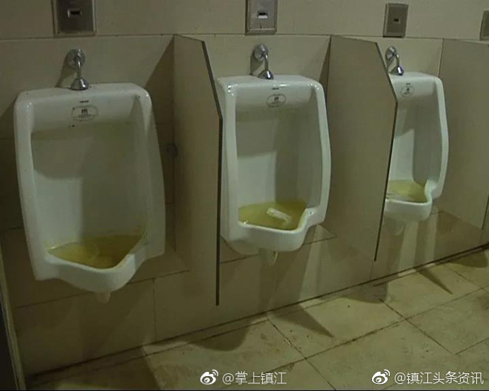 镇江这么高大上的地方,厕所这么恶心