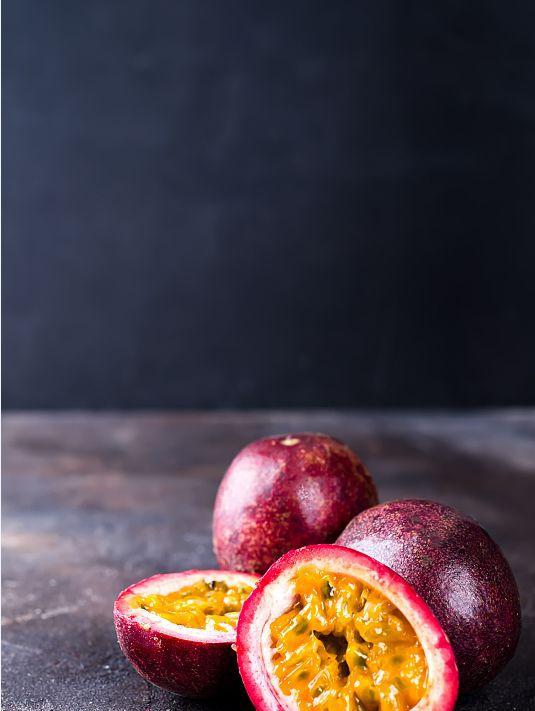 爱情果吃完后黑籽别浪费,丢到盆里,第二年免费吃