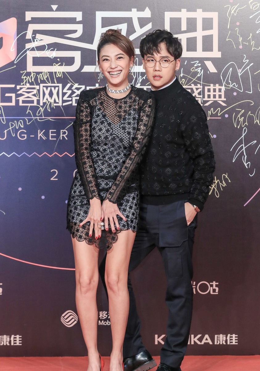 应采儿长腿撩人与刘维同框,网友:"山鸡"将30秒后到战场