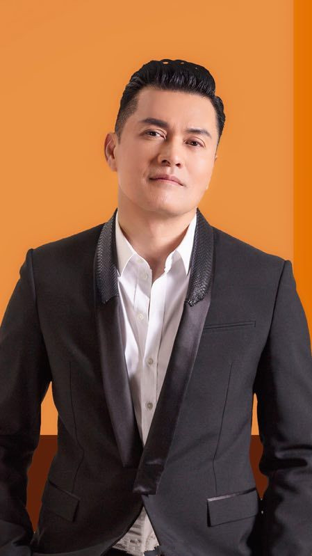 实力却上升,身价百亿儿子却在做安保|吕良伟|安保|周海媚_新浪新闻