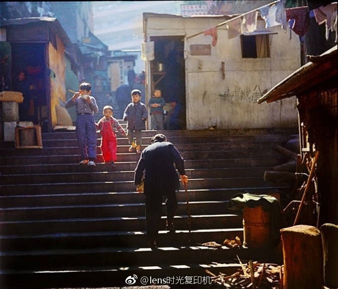 50年代的香港香港摄影大师 Ho Fan（何藩） _新浪新闻