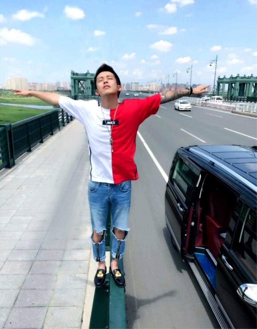 yy王冕心疼任性姐两月消费300万,支持她退网,获粉丝们称赞