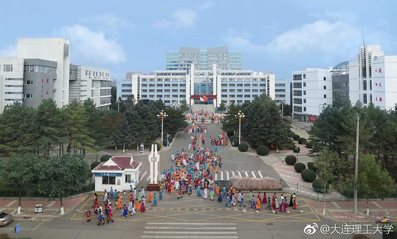 内蒙古民族大学全景图图片