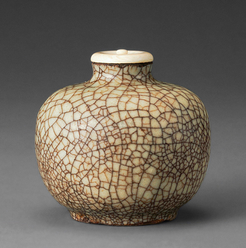 宋代四大名窑哥窑瓷器雅赏三