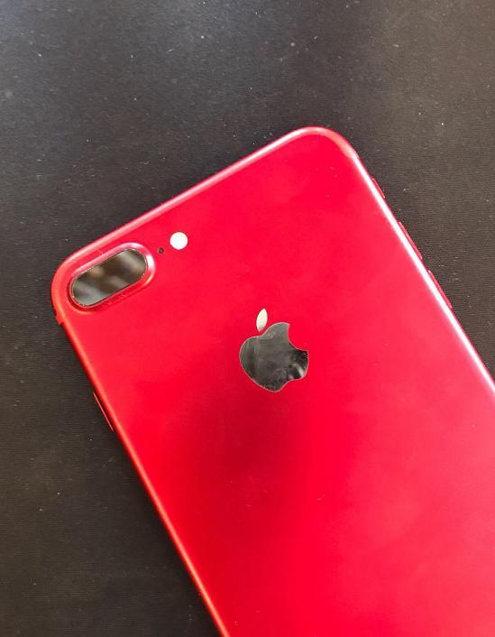 就要与众不同网友3100元入手iphone7plus红色版