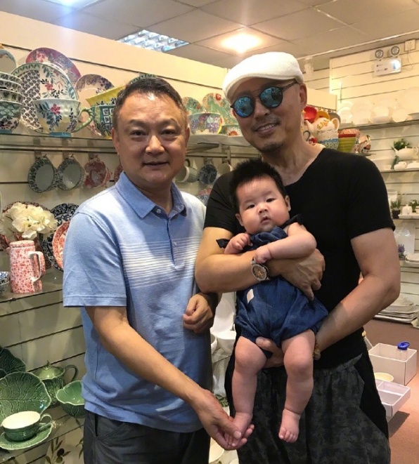 "贾宝玉"晒女儿毕业照|欧阳奋强|欧阳雯鑫|贾宝玉_新浪网