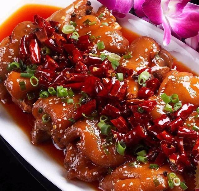 香辣猪蹄,过一把香辣筋道的嘴瘾!