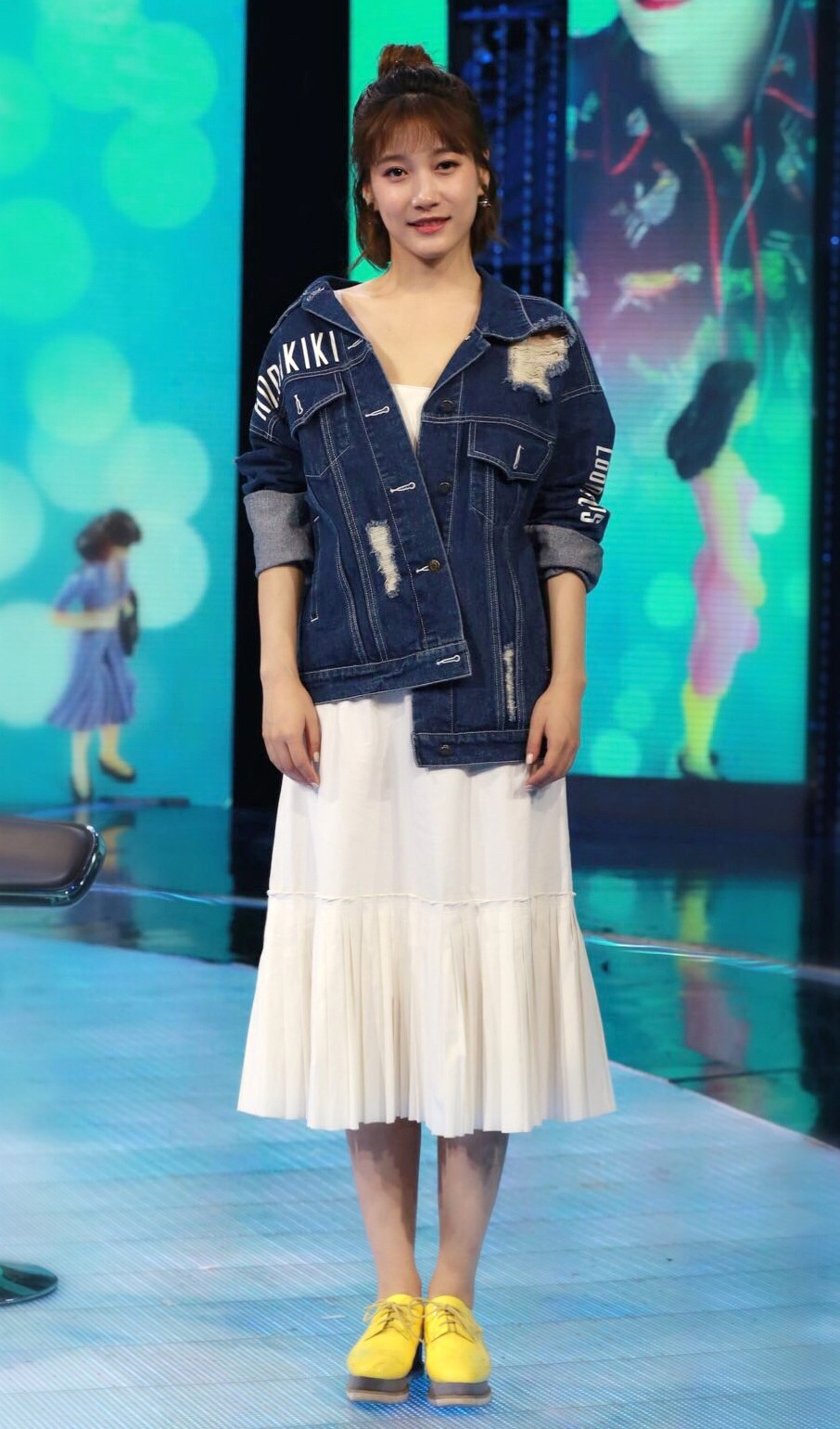 啜妮:中国内地影视女演员