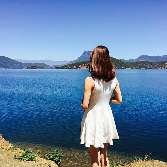 母亲生日,老婆送她手镯,扭头看到里面小票,我愣在原地不敢动