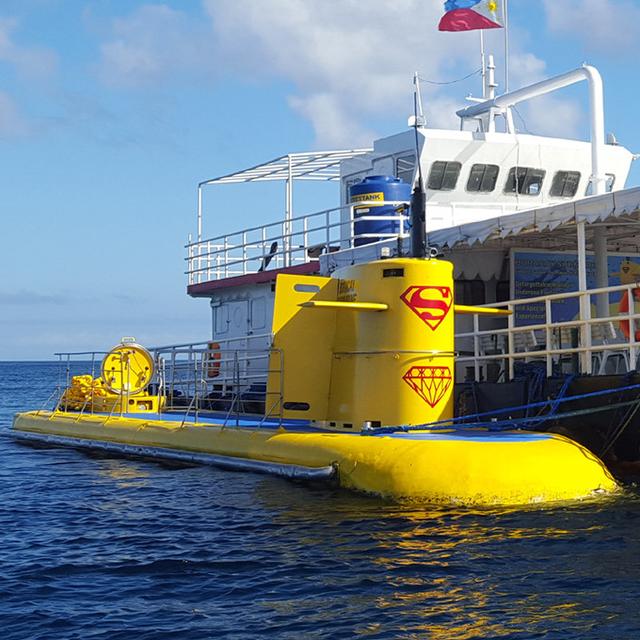 在长滩岛拥有一个网红水上活动,那就是综艺节目常客——飞鱼.