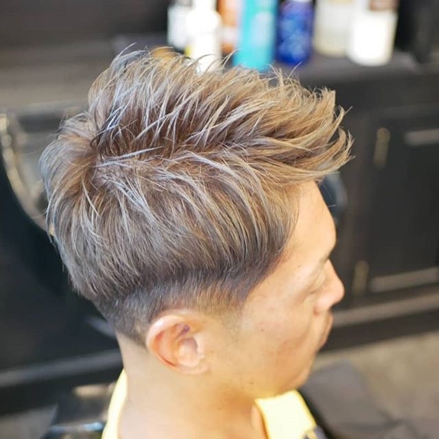 10款男生最流行的渐变发型,看看剃多高更适合你