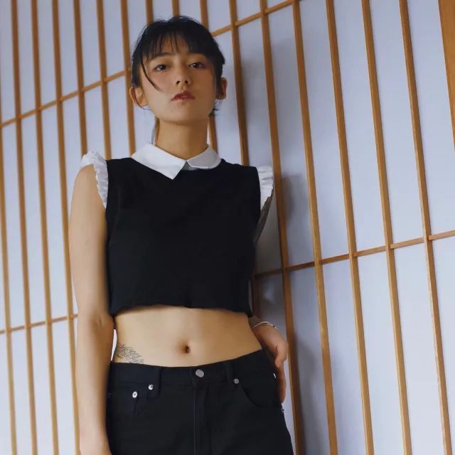 怪诞"少女"黑尾酱|李诞|陈典|军艺_新浪新闻