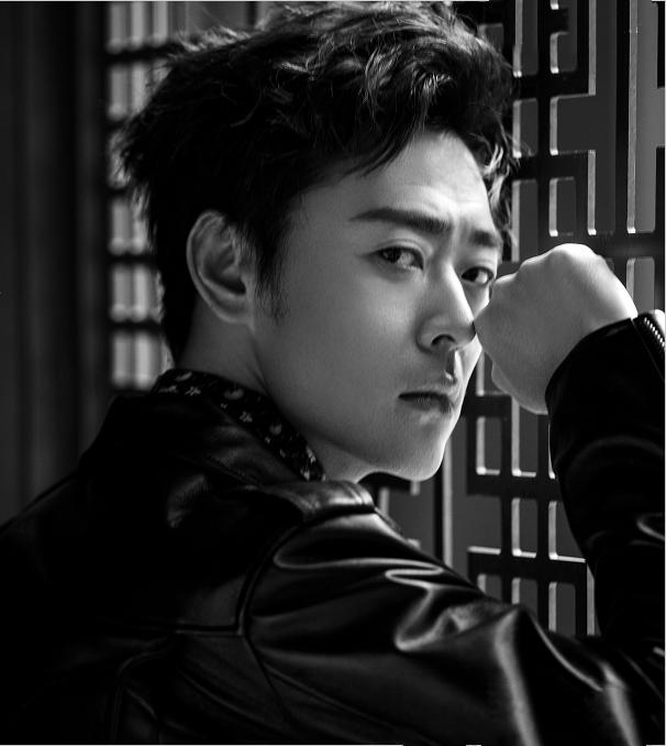 这些年来张桐一直在用实力说话,从他的身上我们看到了毅力与坚强,2010