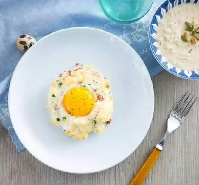 吃腻了都是甜点的早餐, 做一个不一样的"荷包蛋"唤醒自己的胃!