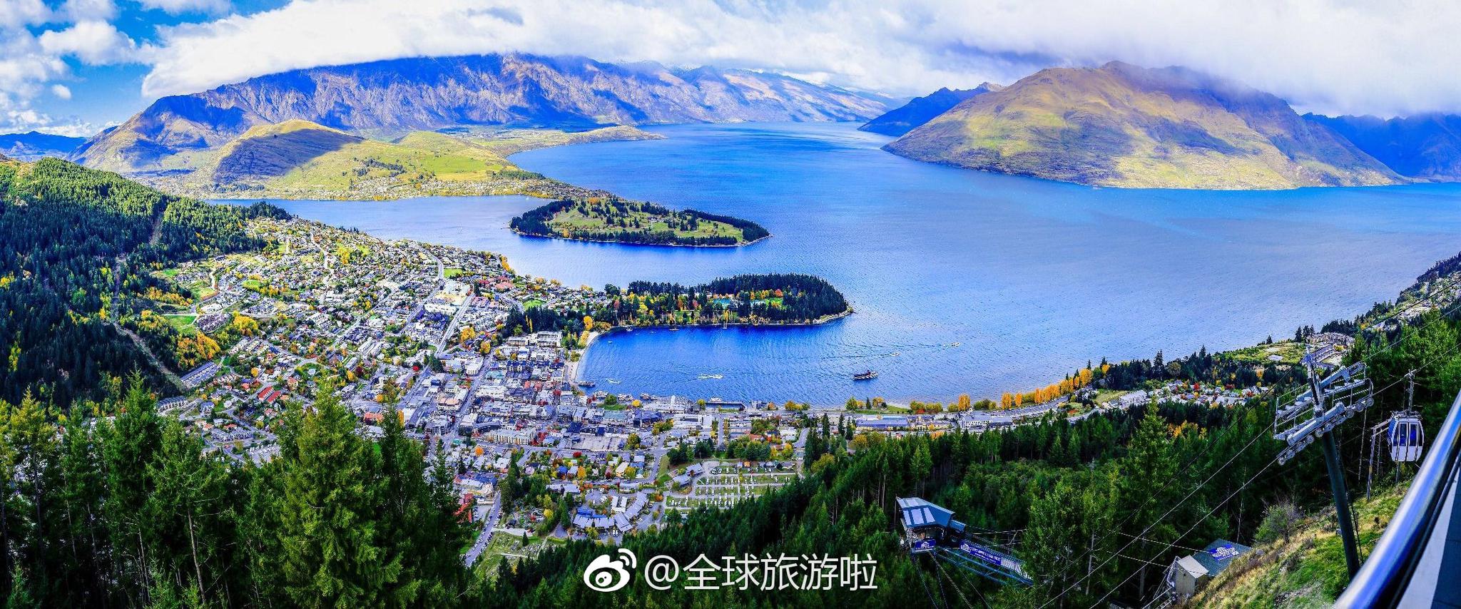 皇后镇位于新西兰的瓦卡蒂普湖北岸