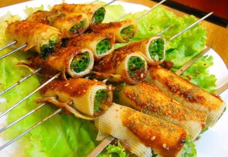 哈尔滨吃顿烧烤200足够差不多都能吃到要不信我给你报个价