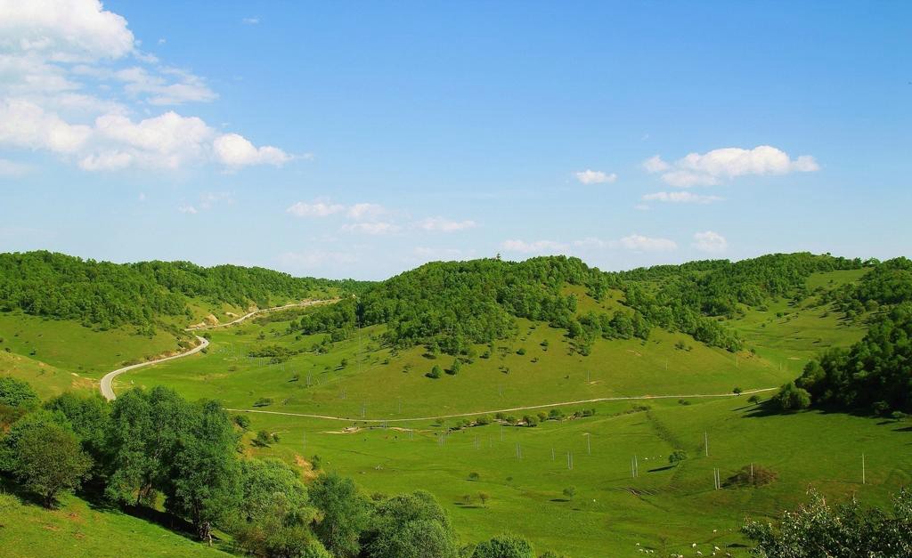 你去过草原吗?距西安仅百公里有一处欧陆风情大草原,忒得很!