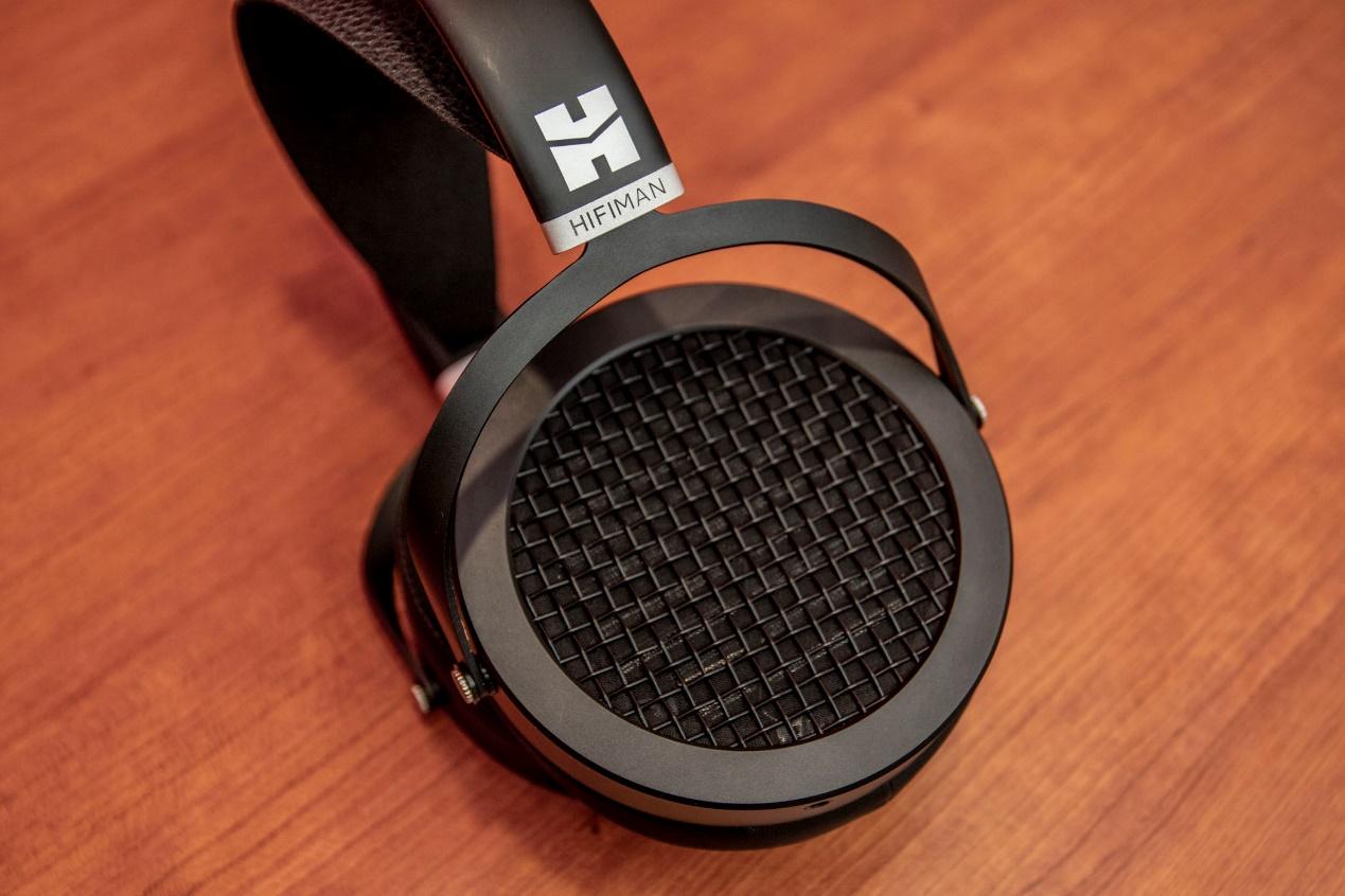 hifimansundara评测对前端要求并不苛刻的平板振膜耳机