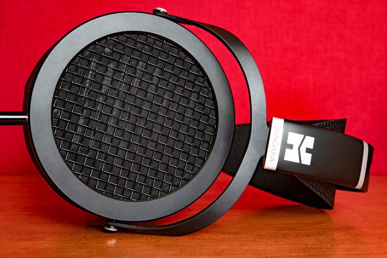 hifimansundara评测对前端要求并不苛刻的平板振膜耳机