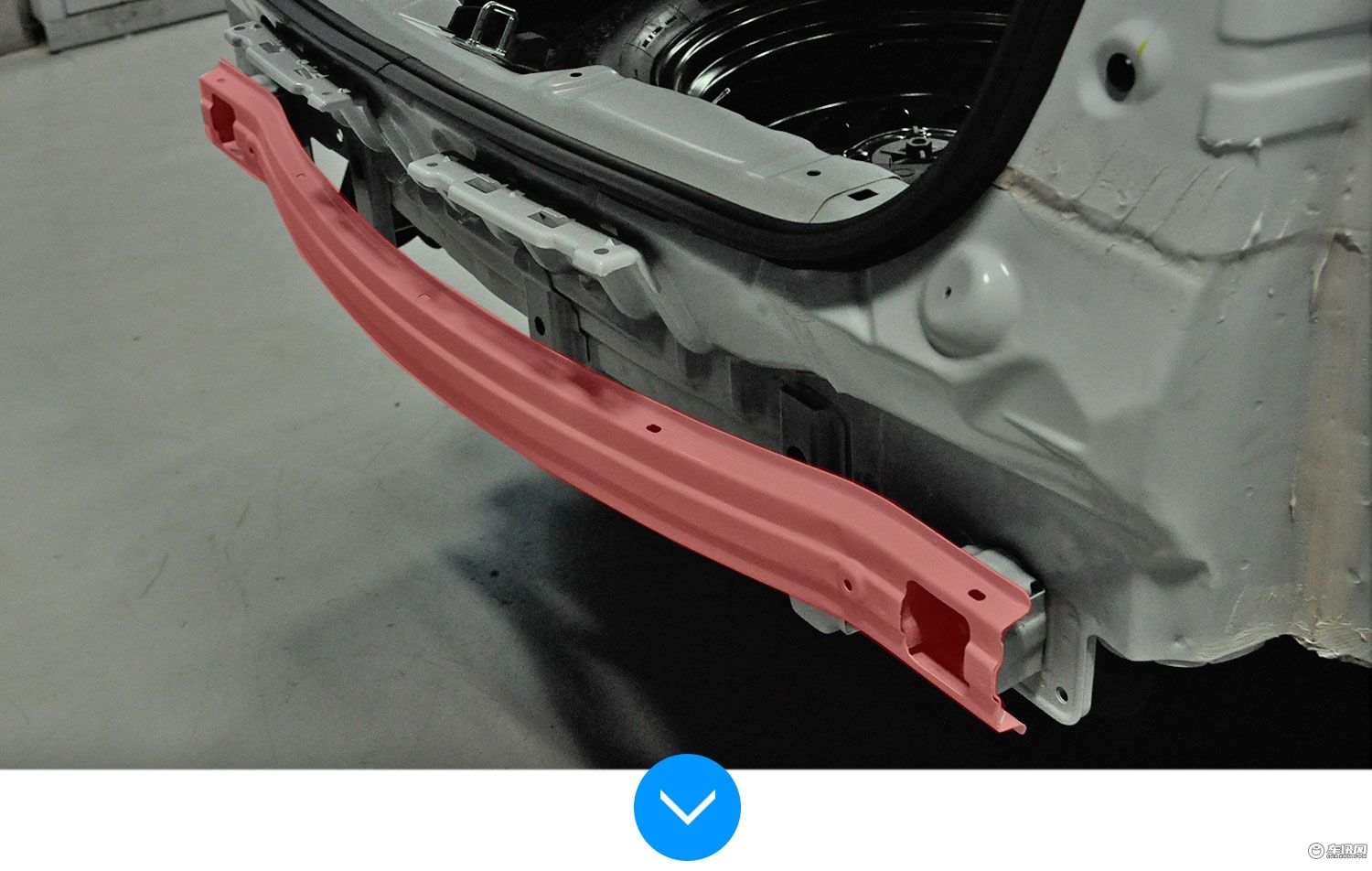 第二节:后部防护结构 新cs75后部防护结构包括后保险杠,防撞