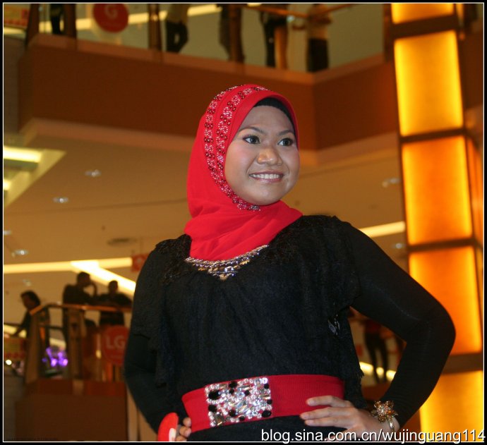 实拍:马来西亚婀娜多姿的各族美女(图)