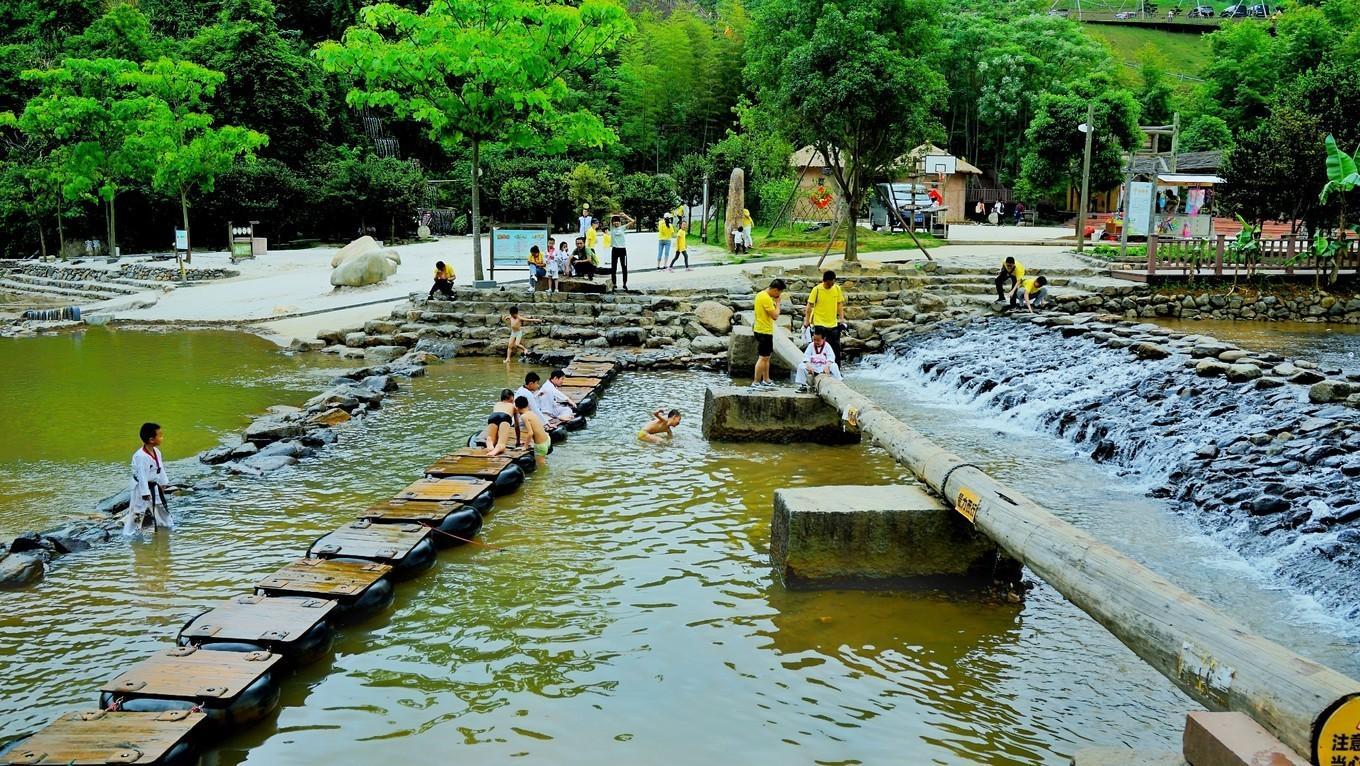 a哆乡村(a哆乡村吊桥——轮胎乐园——乡村水上乐园——农乐园