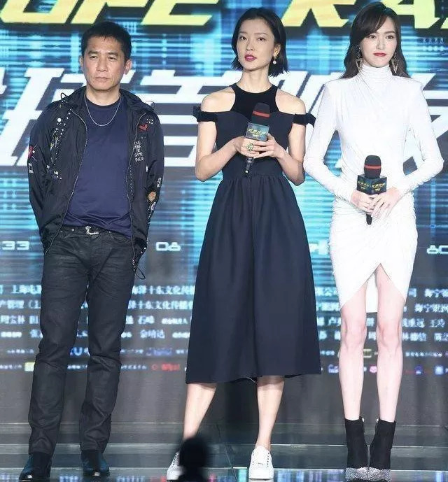 为让梁朝伟不尴尬,杜鹃贴心穿平底鞋!但172的她却踩着恨天高