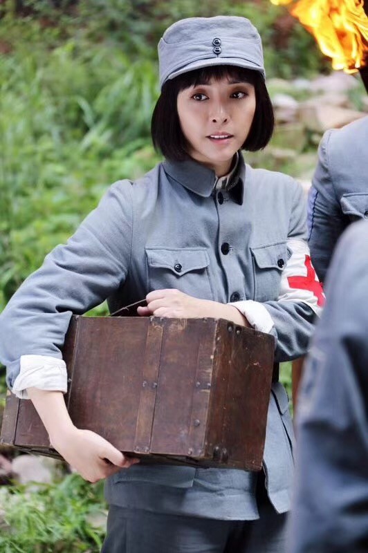 《战地青春之歌》收视一路飘红,黄小蕾实力演绎战地爱情