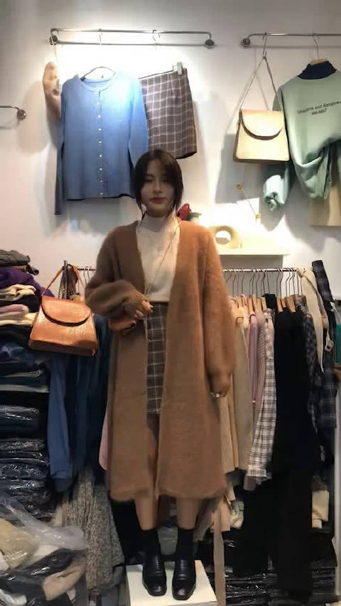 Valentino2019春夏女装时装发布会视频