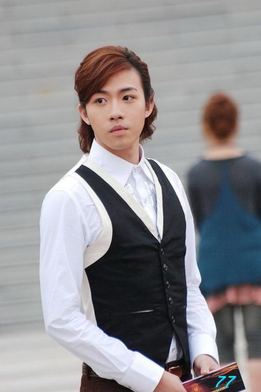 俞灏明脸上疤痕淡化重回颜值巅峰,你们心中最帅的端木磊又回来了