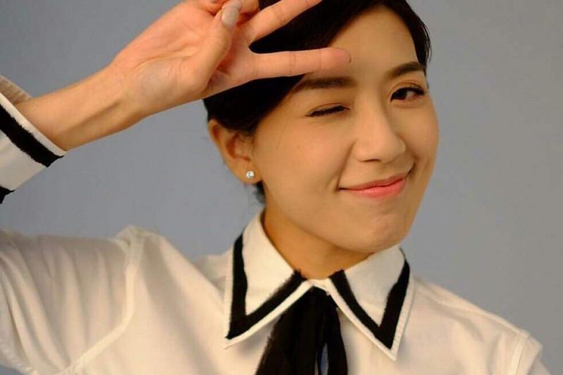 姚可可出身贫寒,从小经历得就比别人的多,导致她爱慕虚荣,追求功名.