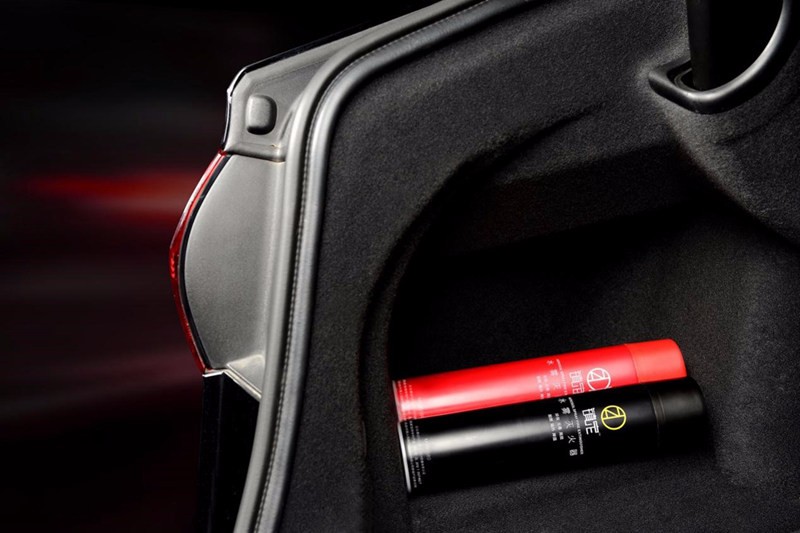 小米有品鼎力推荐镇定灭火器与急救包,驾车出