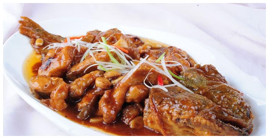 一年四季都吃不腻的鱼做法,好吃过瘾,满满一盘吃完还要舔盘子