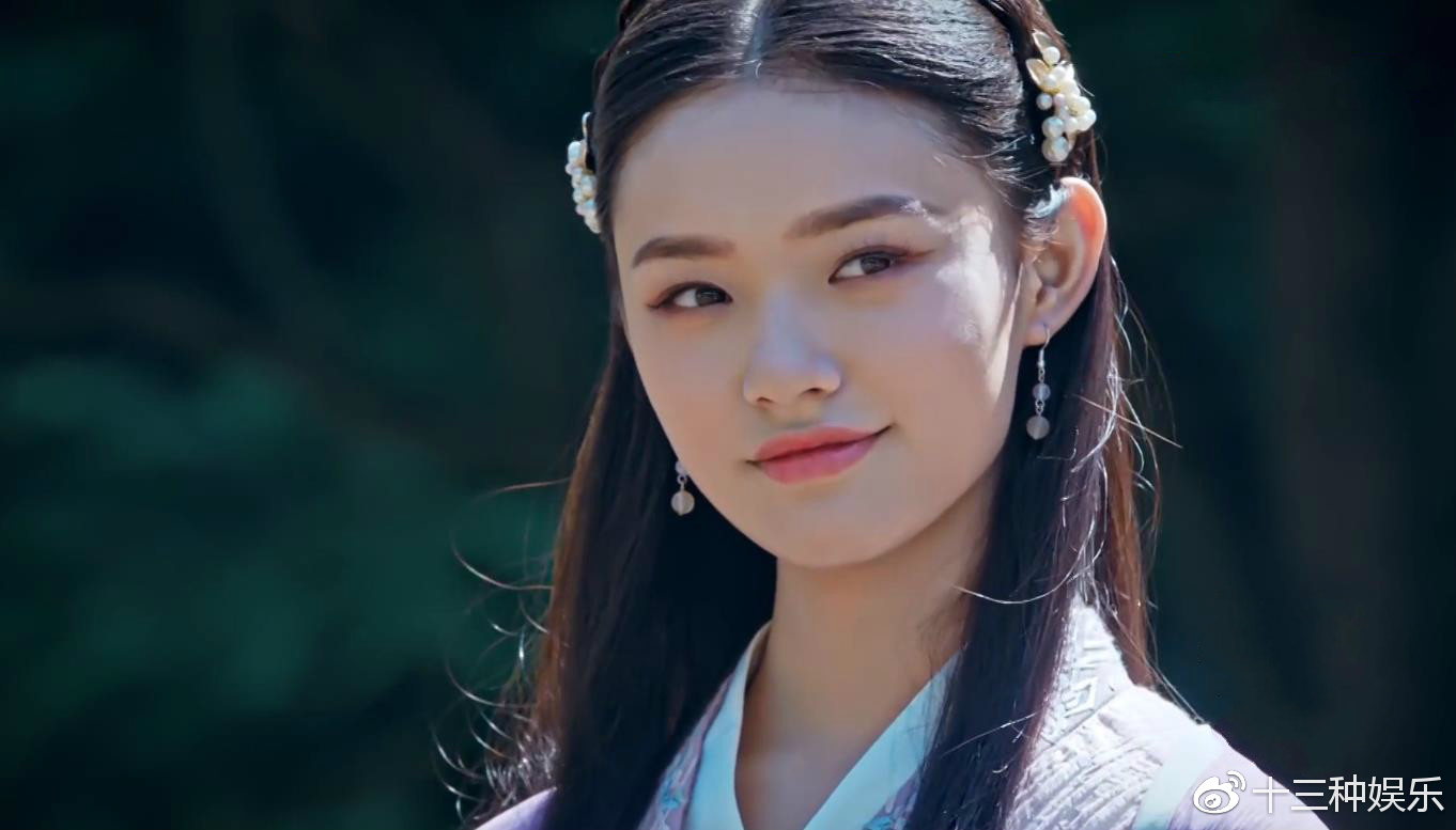 《斗破苍穹》李若彤显老态,萧薰儿被林允演成了小丫鬟,不好看