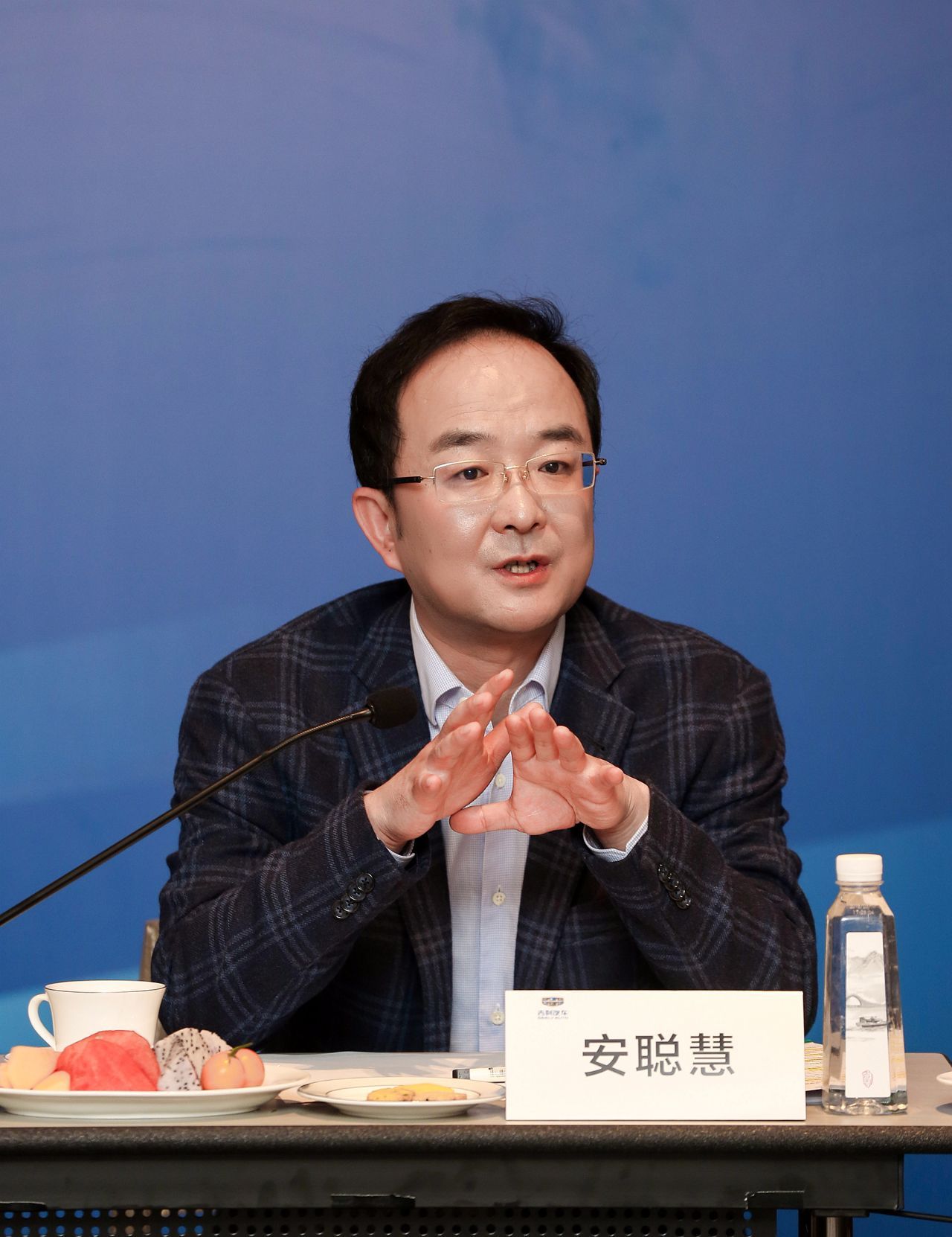 安聪慧:吉利要做开放共享的造车新势力 出发点依旧是满足客户