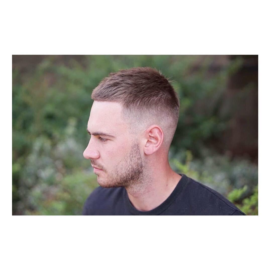 美式渐变油头最受男生欢迎的发型