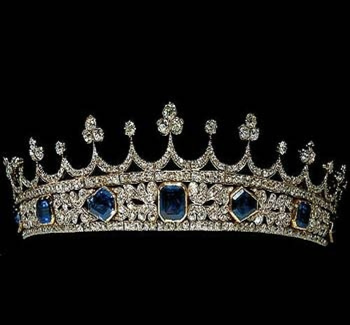 十款欧洲王室皇冠,奢侈至极,我国古代工艺最精致