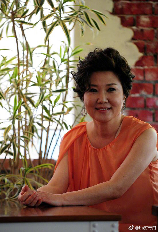 还记得韩国绿叶演员金海淑吗她一直是妈妈专业户