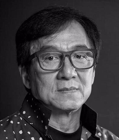 曾给1亿都不认成龙的吴卓林为30岁女友公开认爹值得高兴吗