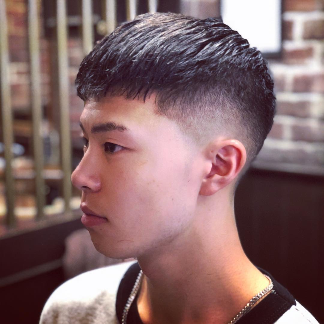 男生流行发型,年轻到老都集齐了,总有适合你的发型