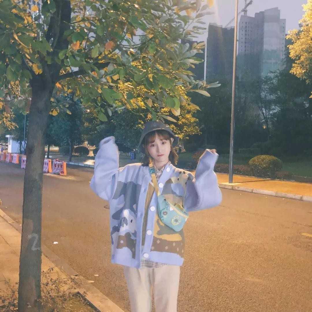 00后音乐人开始爆红网络!这一波的领先者为何是陈雪凝?